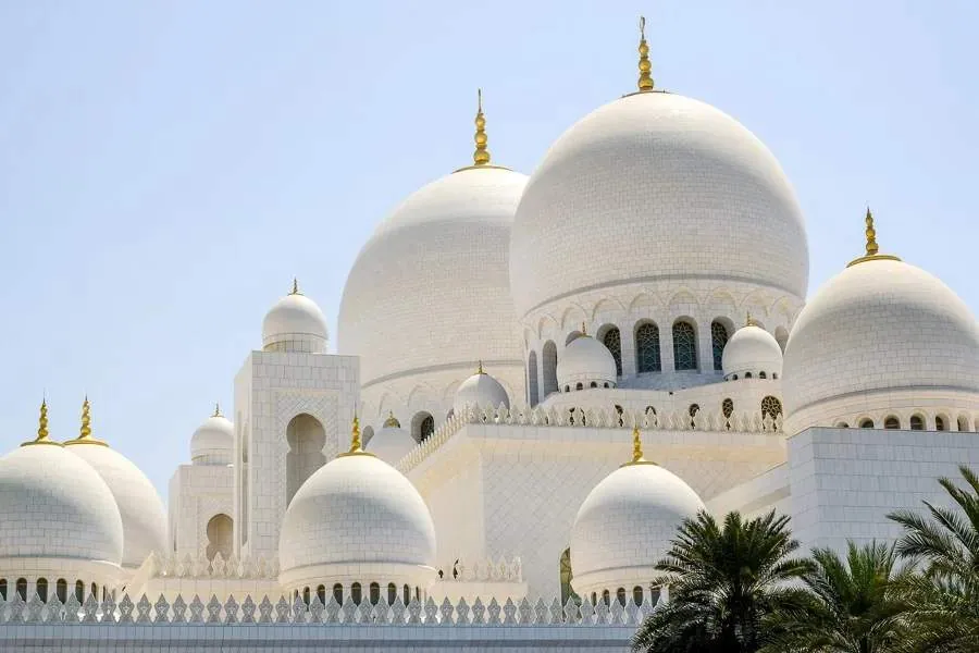 Sheikh Zayed Grand Mosque: How To Visit In Abu Dhabi, UAE